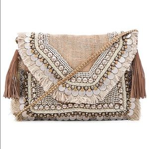 SHASHI Leela Clutch